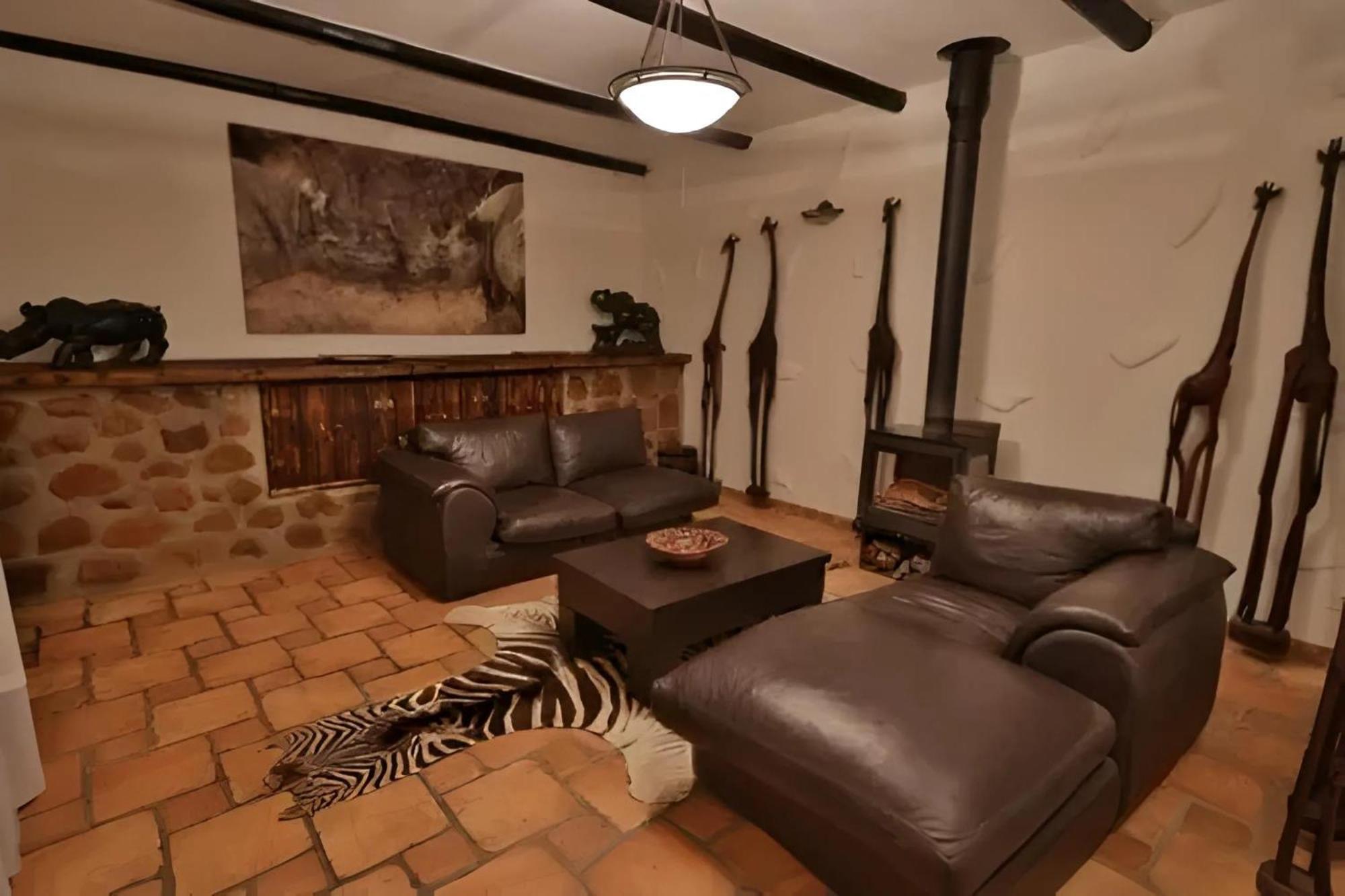 Mount Etjo Safari Lodge Kalkfeld Kültér fotó