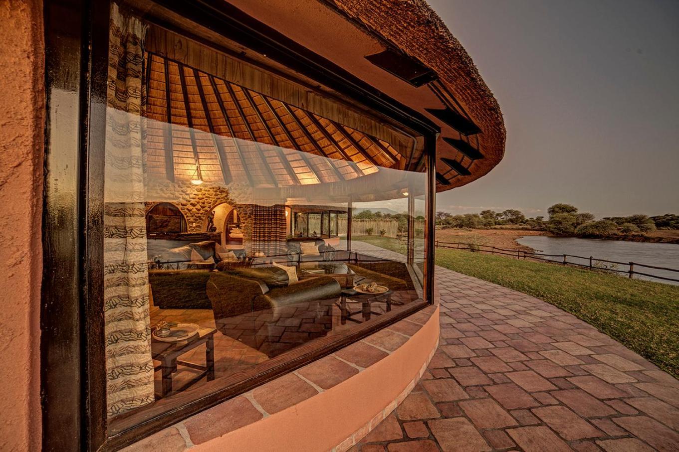 Mount Etjo Safari Lodge Kalkfeld Kültér fotó