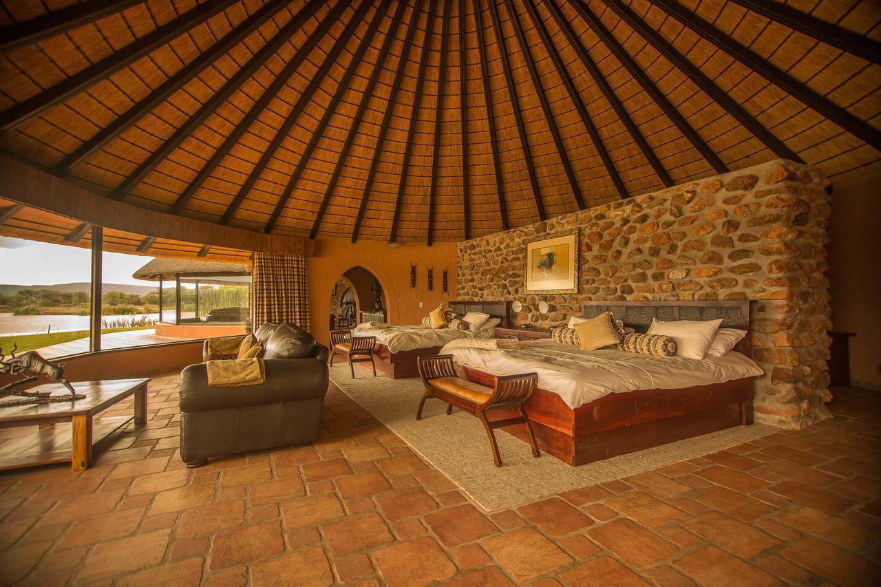 Mount Etjo Safari Lodge Kalkfeld Kültér fotó