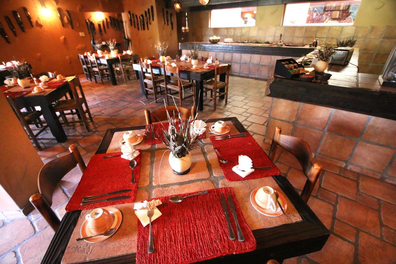 Mount Etjo Safari Lodge Kalkfeld Kültér fotó